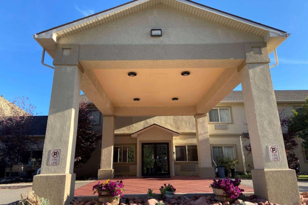 Wingate By Wyndham New Castle - Glenwood Springs Hotel Exterior foto